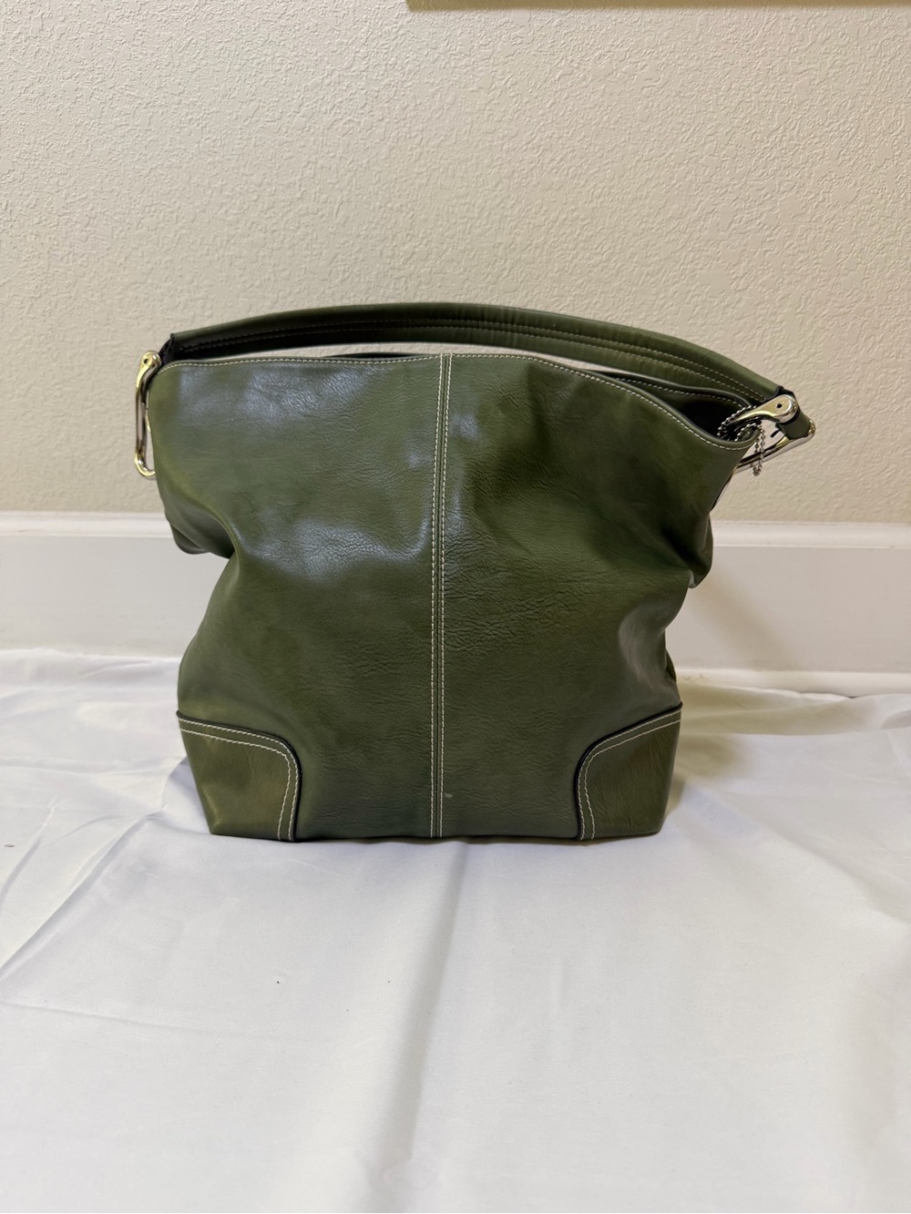 Vantage Olive Green bellerose Leather  Shoulder Bag